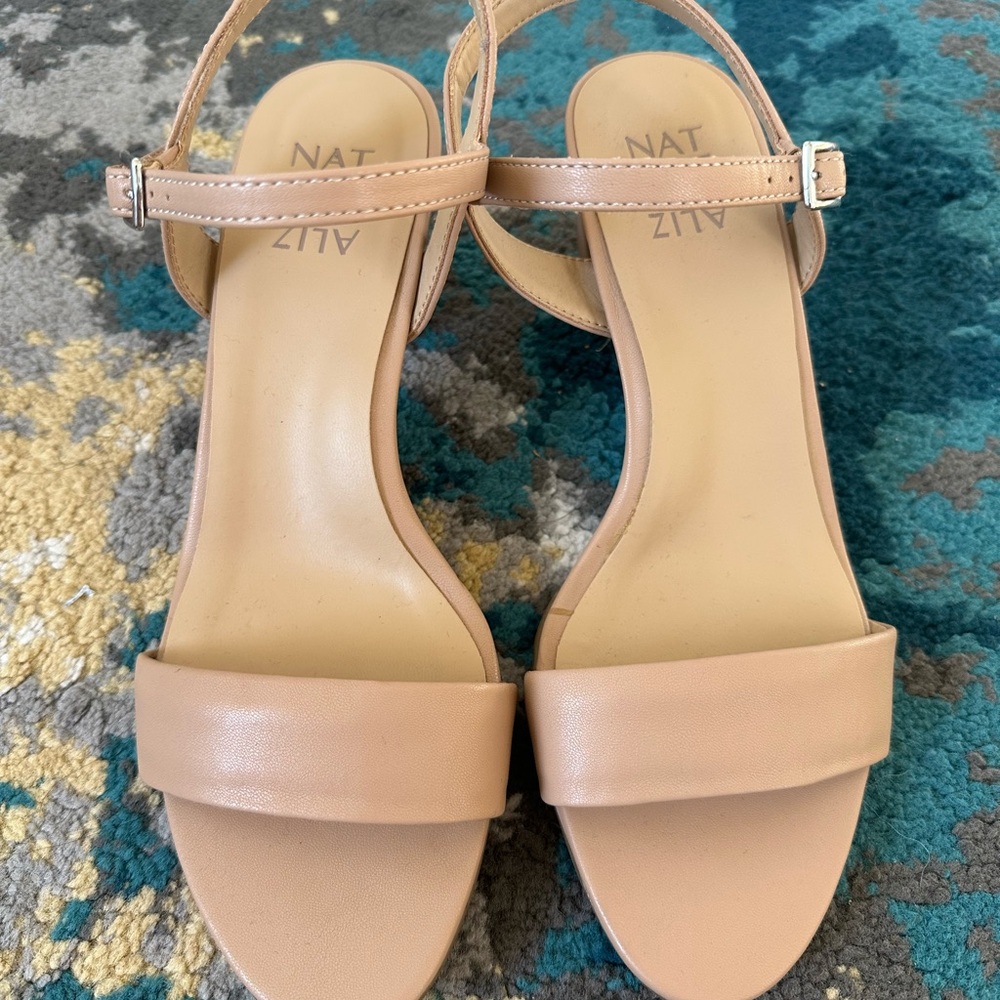 Naturalizer Womens Bristol Beige Heel Sandals Shoes